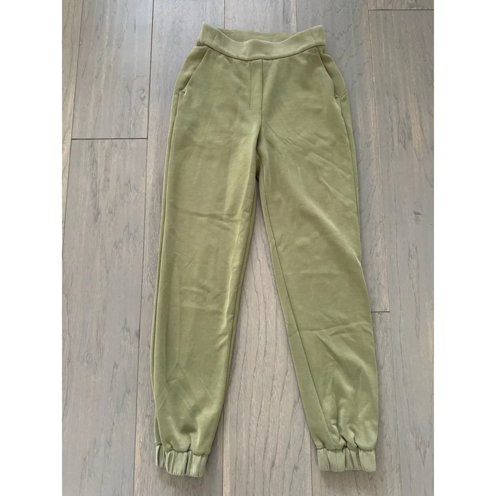 Lululemon Relaxed High Rise Pant Bronze Green Jogger Size 2